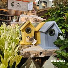 Vogelhuisjes en voederhuisjes
