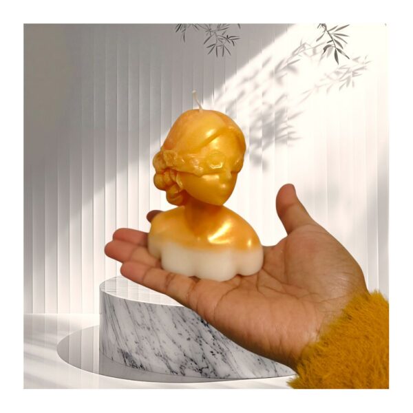 Vrouwenfiguur geurkaars